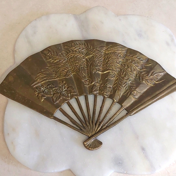 SET of 2 Vintage brass fans for wall - Picture 2 of 7